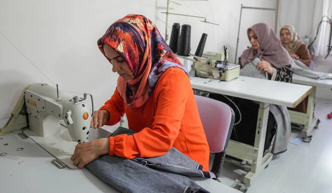 Diyarbakırlı kadınlardan tekstil atıklarından çocuklara kıyafet 2